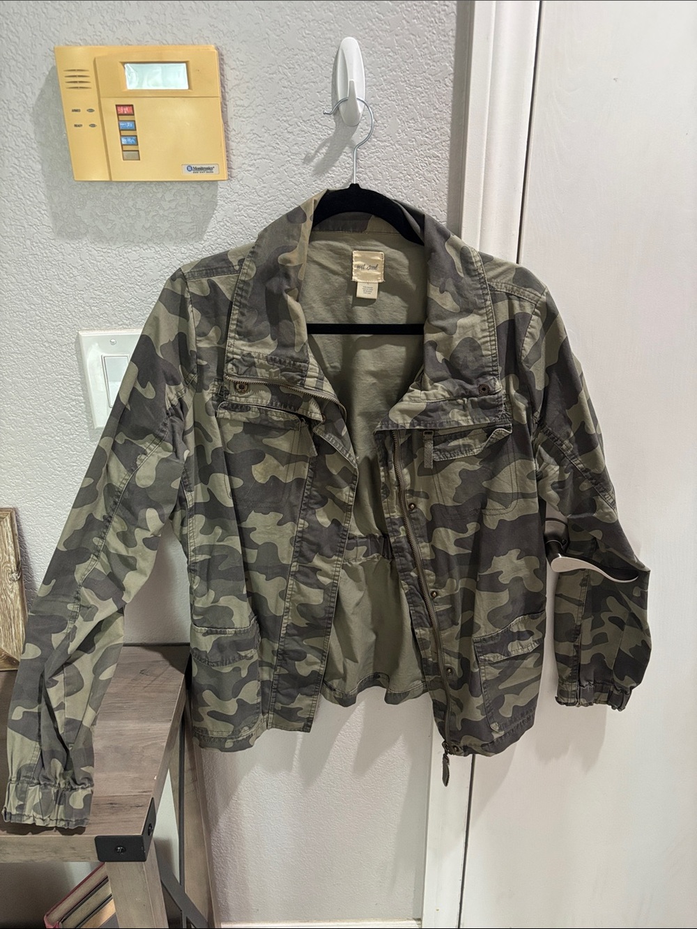 Wet Seal Women's Olive Green Camo Utility Jacket